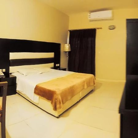 Aliqbal Hotel El-Huber Dış mekan fotoğraf