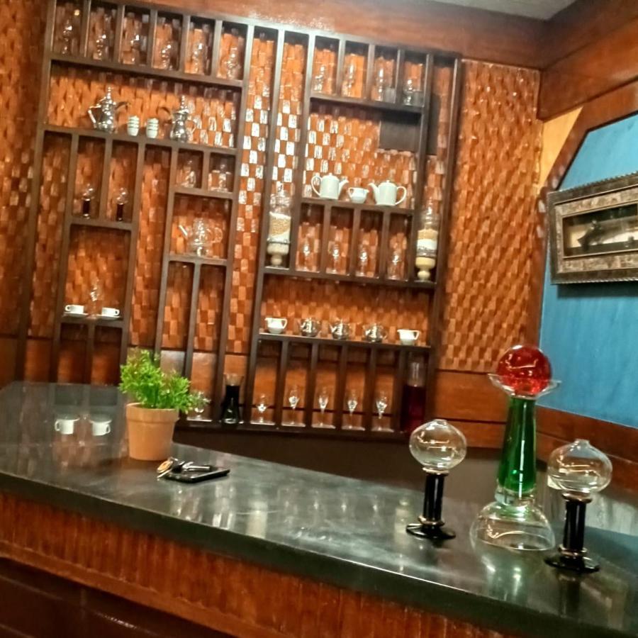 Aliqbal Hotel El-Huber Dış mekan fotoğraf
