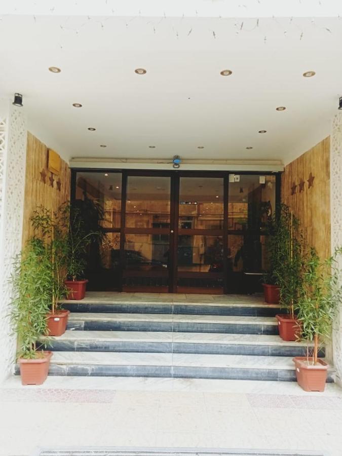 Aliqbal Hotel El-Huber Dış mekan fotoğraf